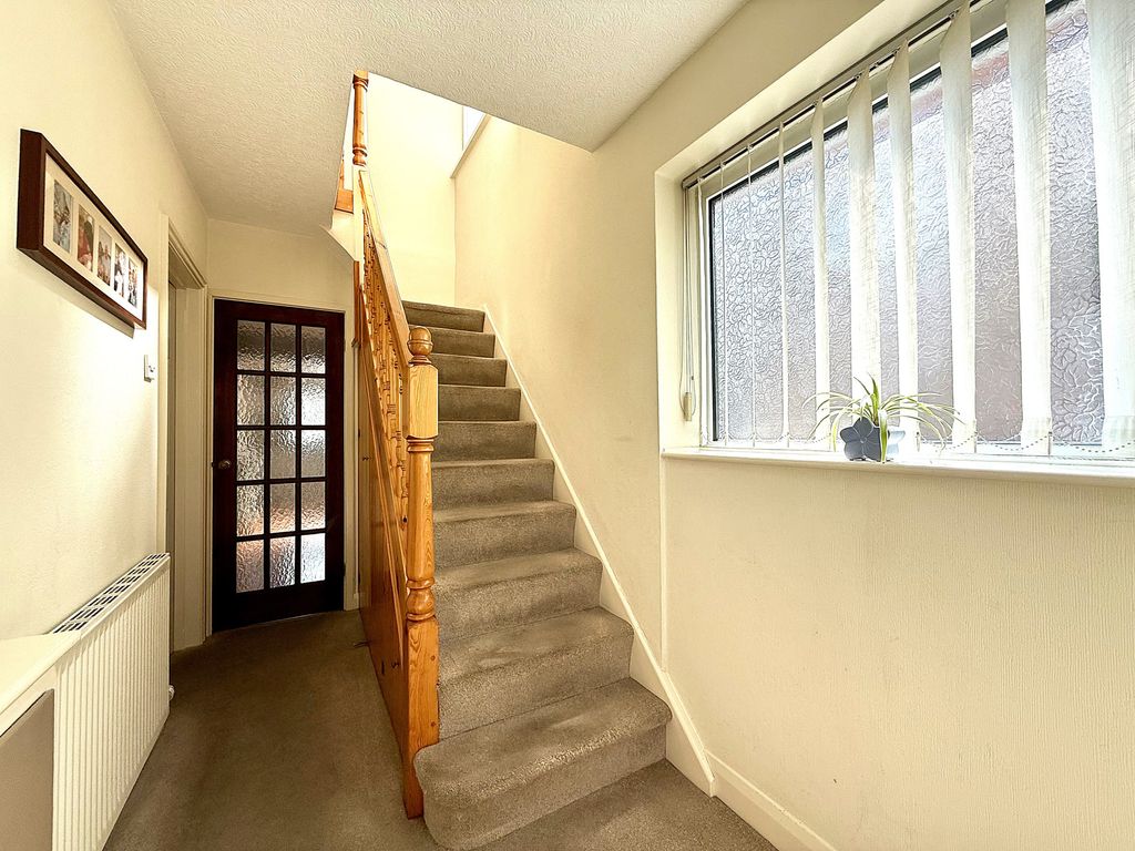 Property photo 3 of 29
