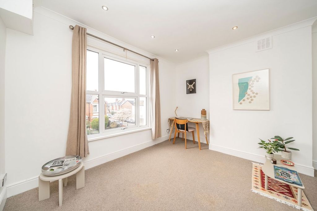 Property photo 2 of 6