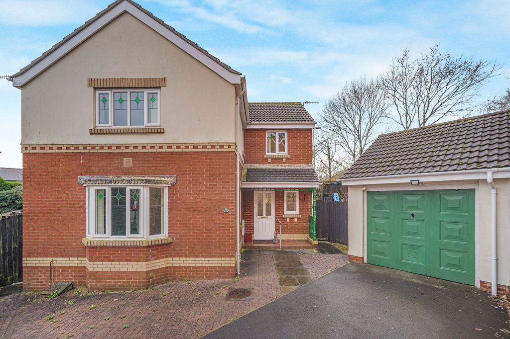 Property photo 1 of 50