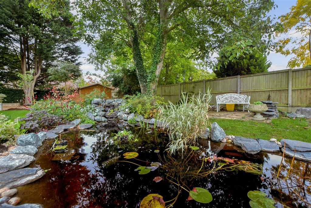 Property photo 2 of 19 External Feature