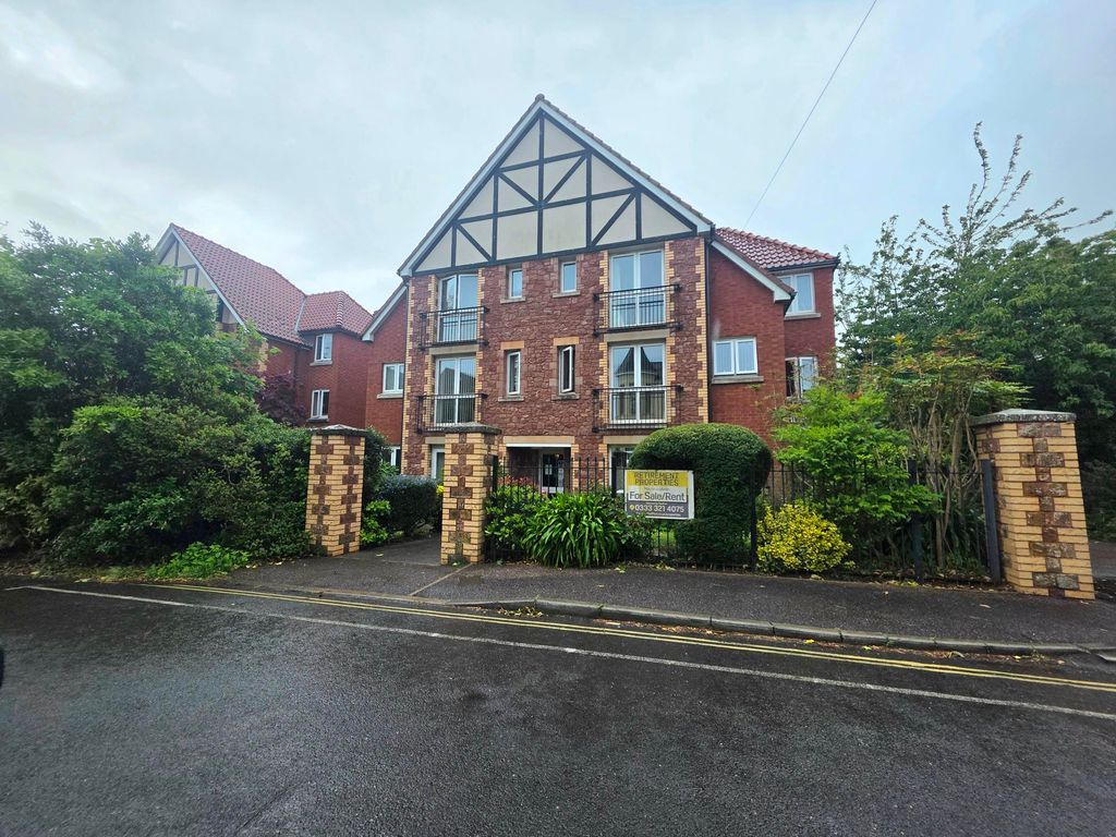 Property photo 1 of 6
