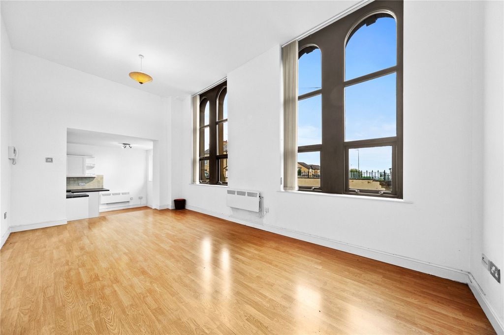 Property photo 3 of 11 Picture No. 05