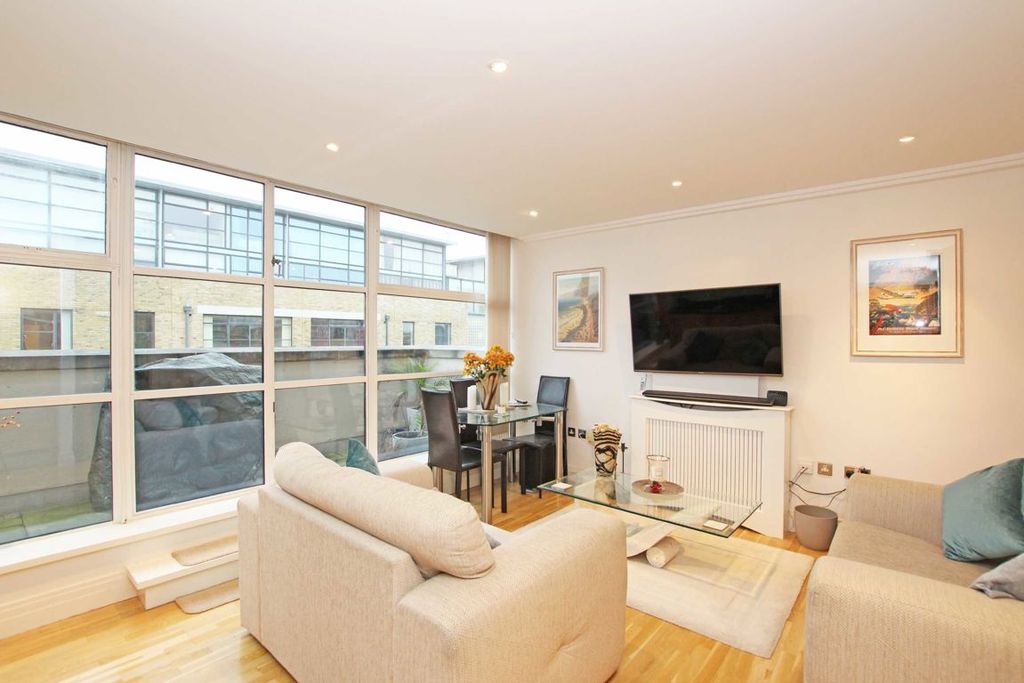 Property photo 2 of 6