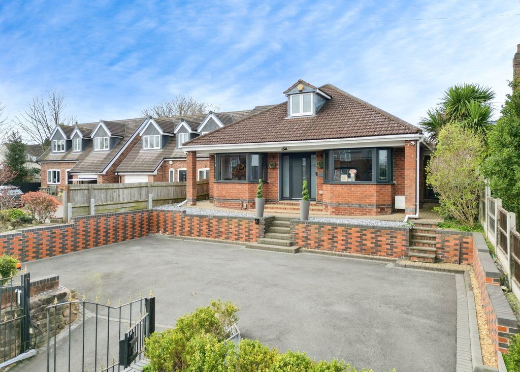 Property photo 1 of 36