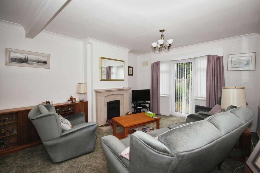 Property photo 3 of 17 Photo