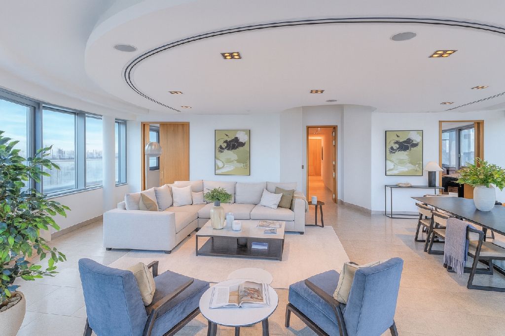 Property photo 1 of 20 Photo 0