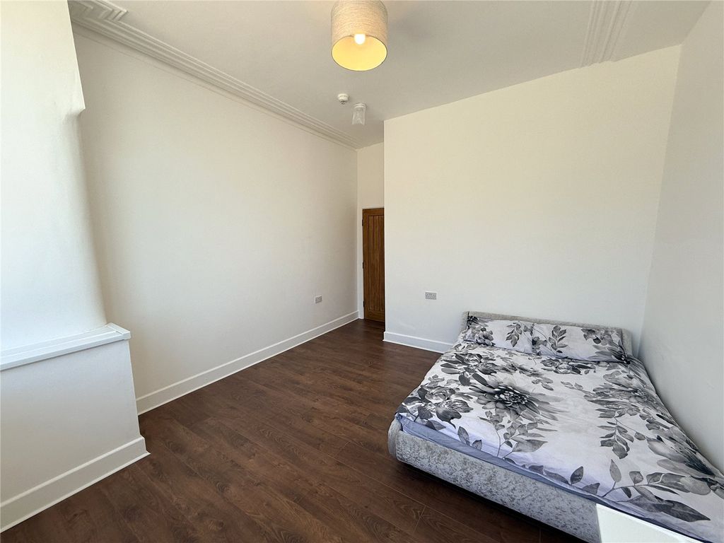 Property photo 3 of 30 Picture No. 03