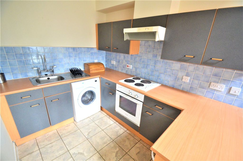 Property photo 3 of 9 Picture No. 18