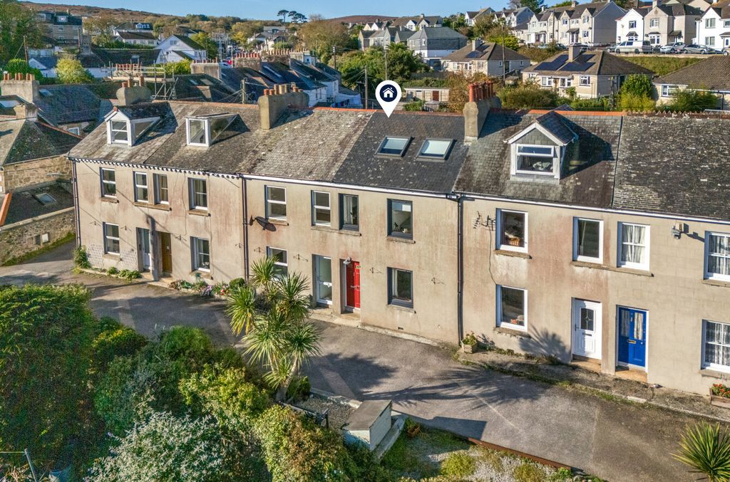 Property photo 3 of 34 1370329-12-68F639...