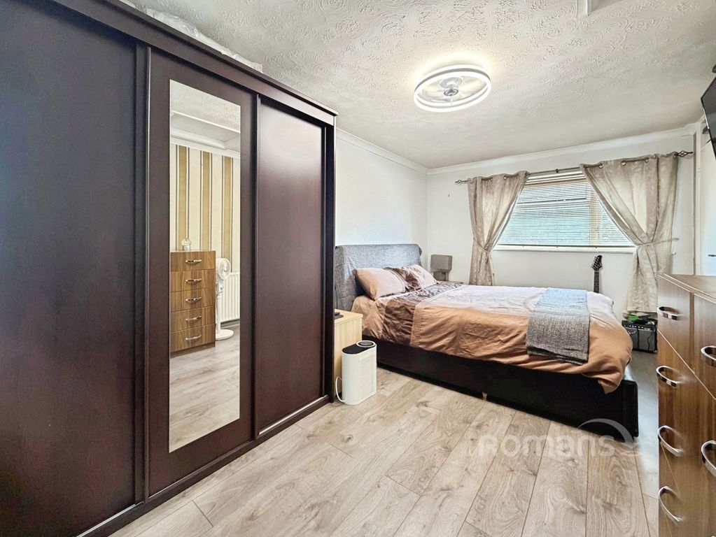 Property photo 3 of 13 Pbox-Img.Jpg