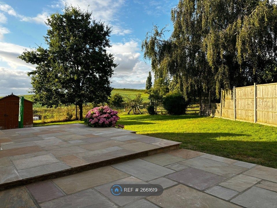 Property photo 1 of 14 Garden 1