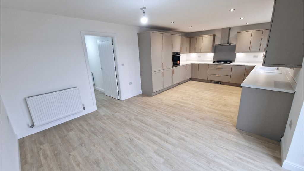 Property photo 2 of 14 Photo 2