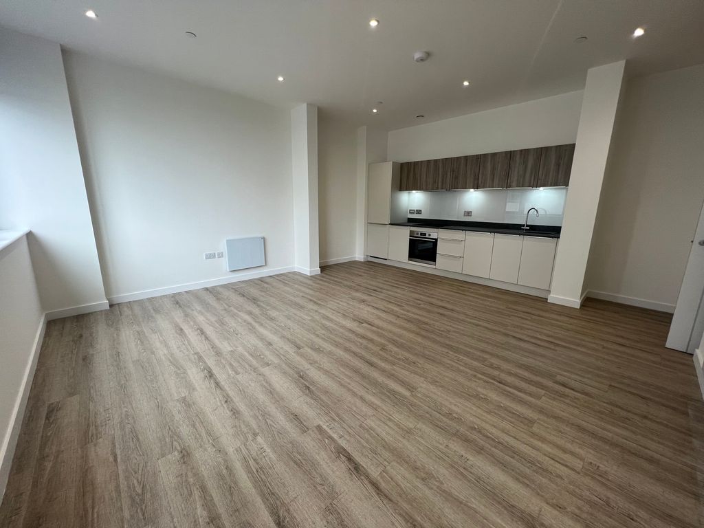Property photo 1 of 4 Living Room