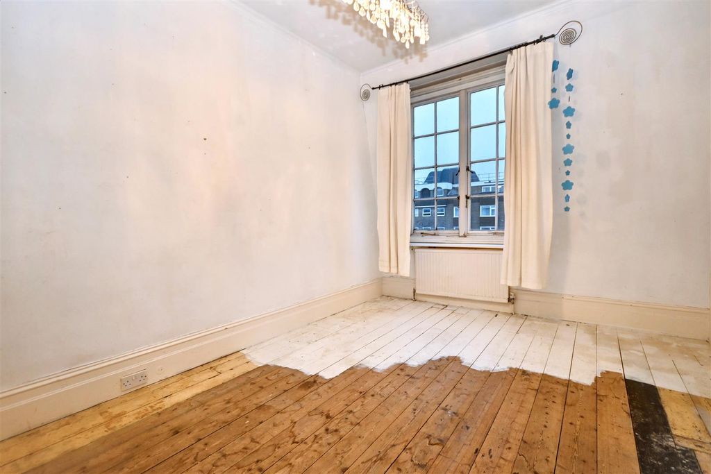 Additional image 10 of 5 bed flat for saleHartington Place, Eastbourne BN21