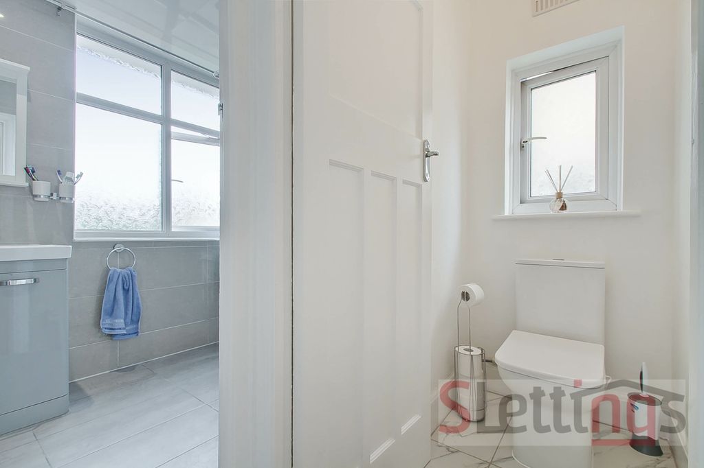 Property photo 3 of 15 Gallery