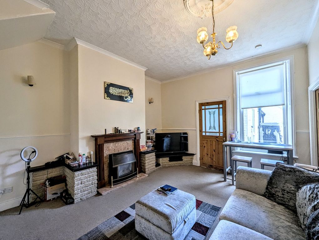 Property photo 3 of 12