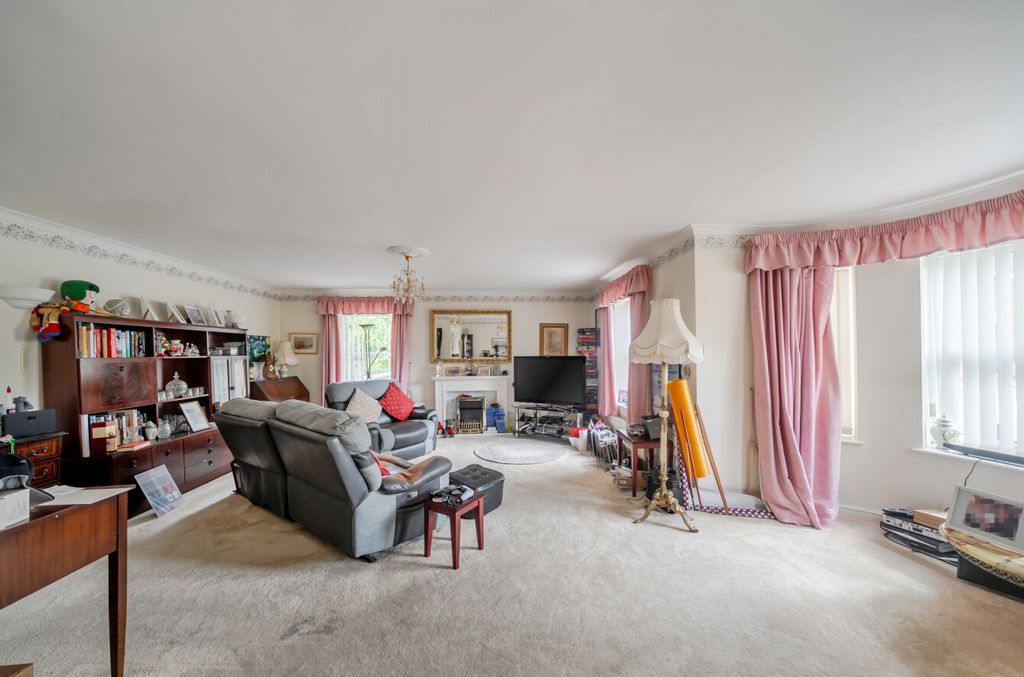 Property photo 2 of 12 1456310-5-6A0223d...