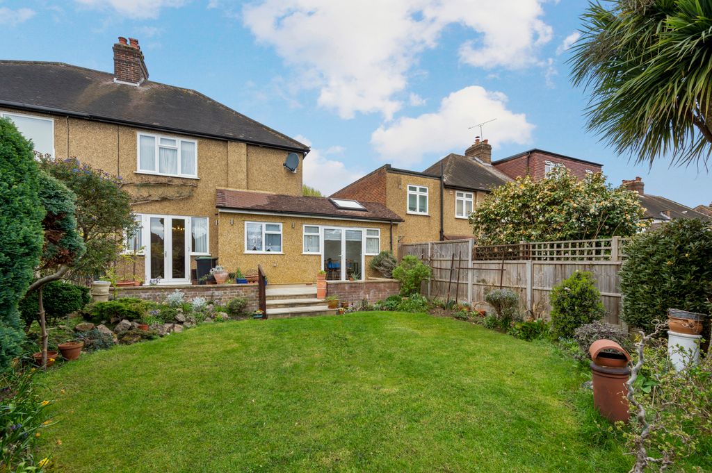Property photo 1 of 16 Picture No. 12