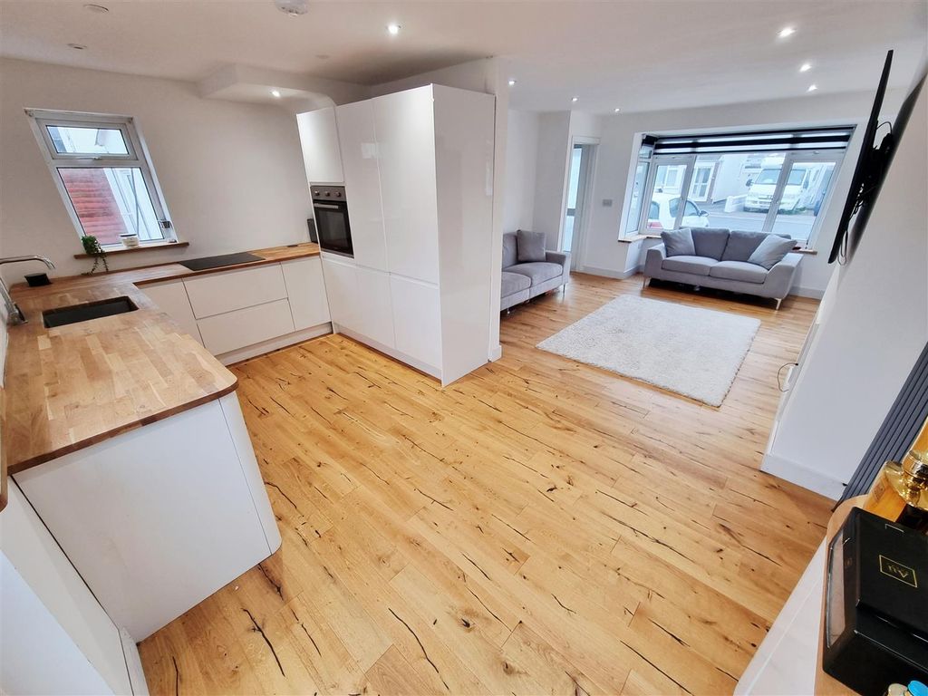 Property photo 2 of 14 Kitchen & Dining.Jpg