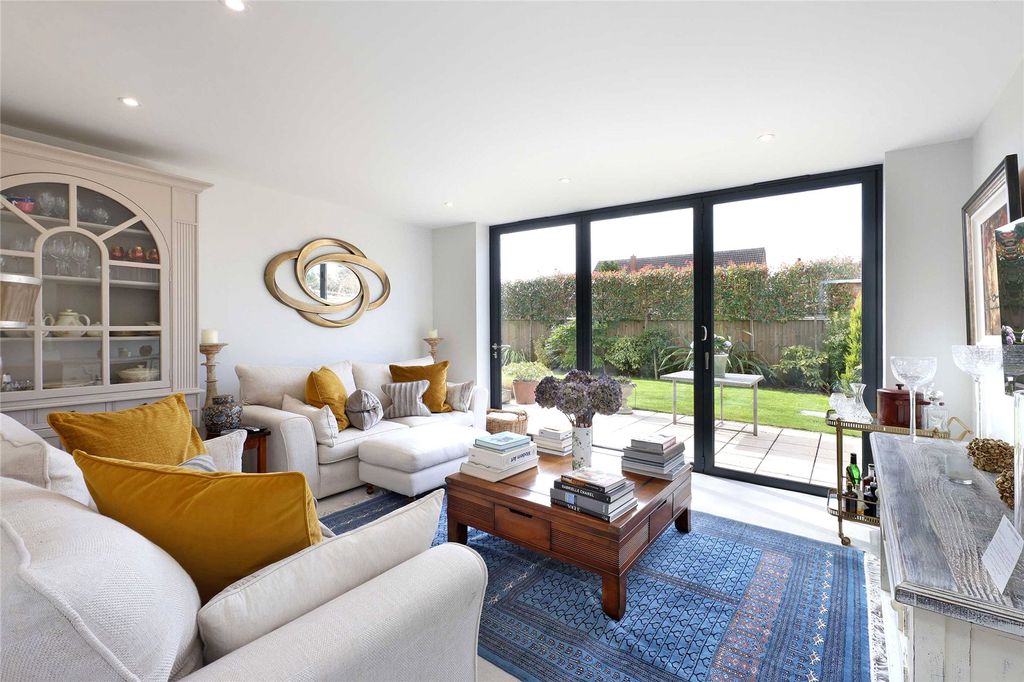 Property photo 3 of 14 Living Room