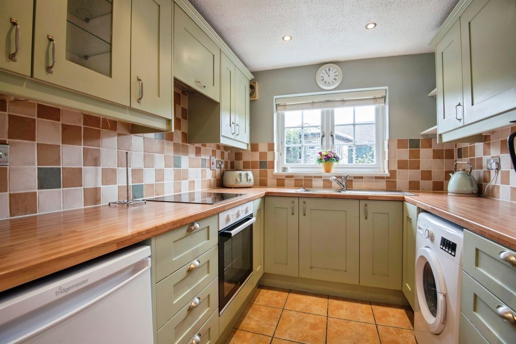 Property photo 2 of 14