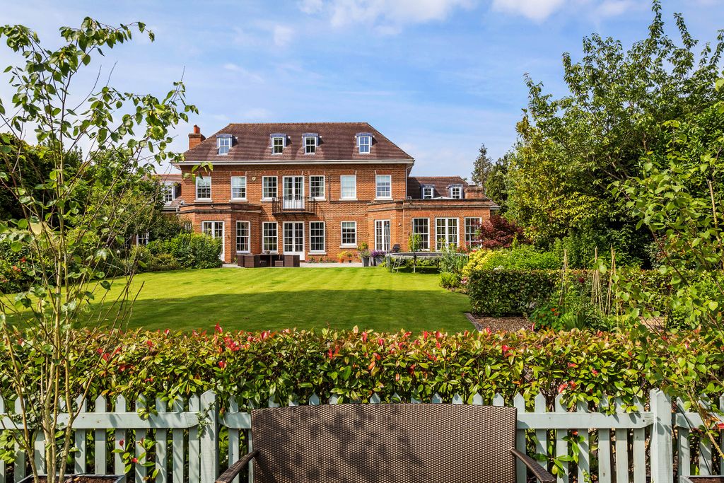 Additional image 24 of 7 bed property for saleNew Road, Esher, Surrey KT10