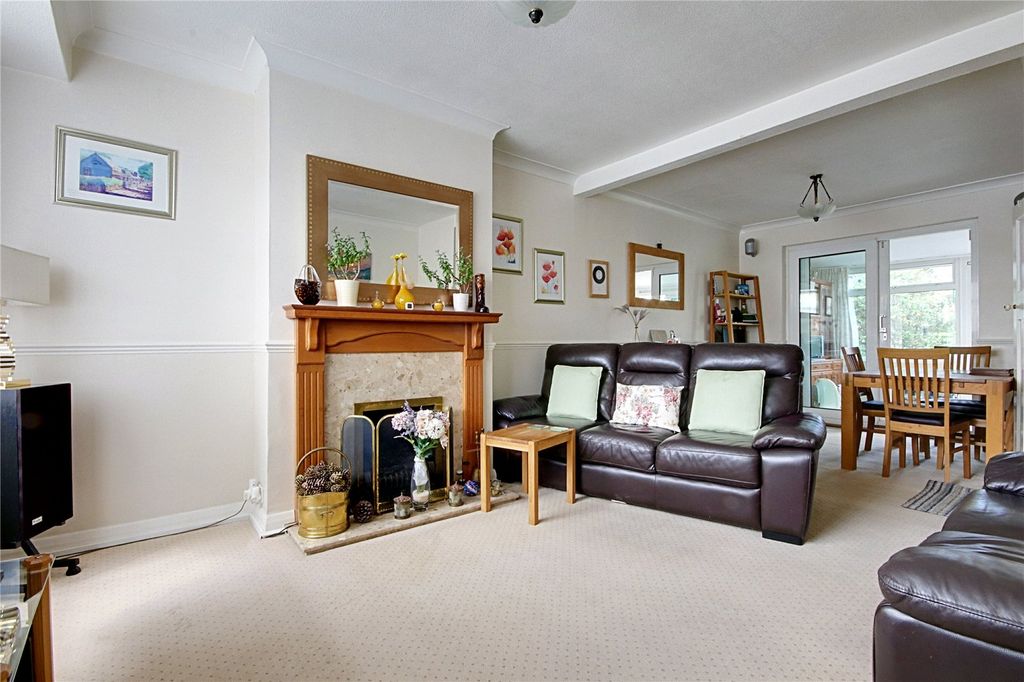 Property photo 2 of 19 Picture No. 12