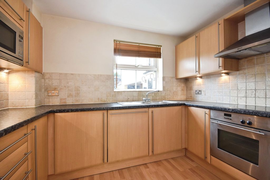 Property photo 3 of 22 Pbox-Img.Jpg
