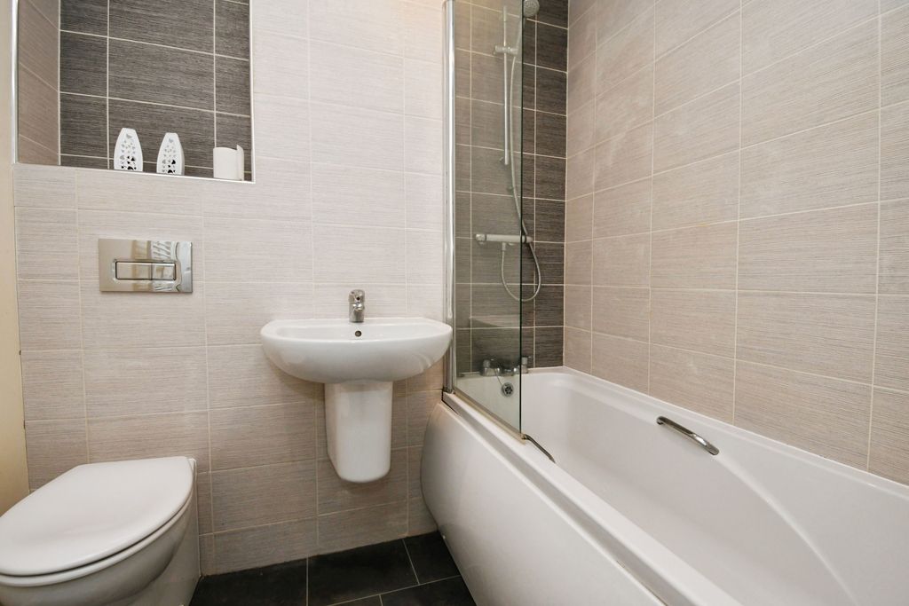 Additional image 11 of 2 bed flat for saleBennetts Mill Close, Woodhall Spa LN10