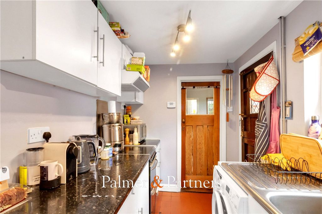 Property photo 2 of 17 Picture No. 04
