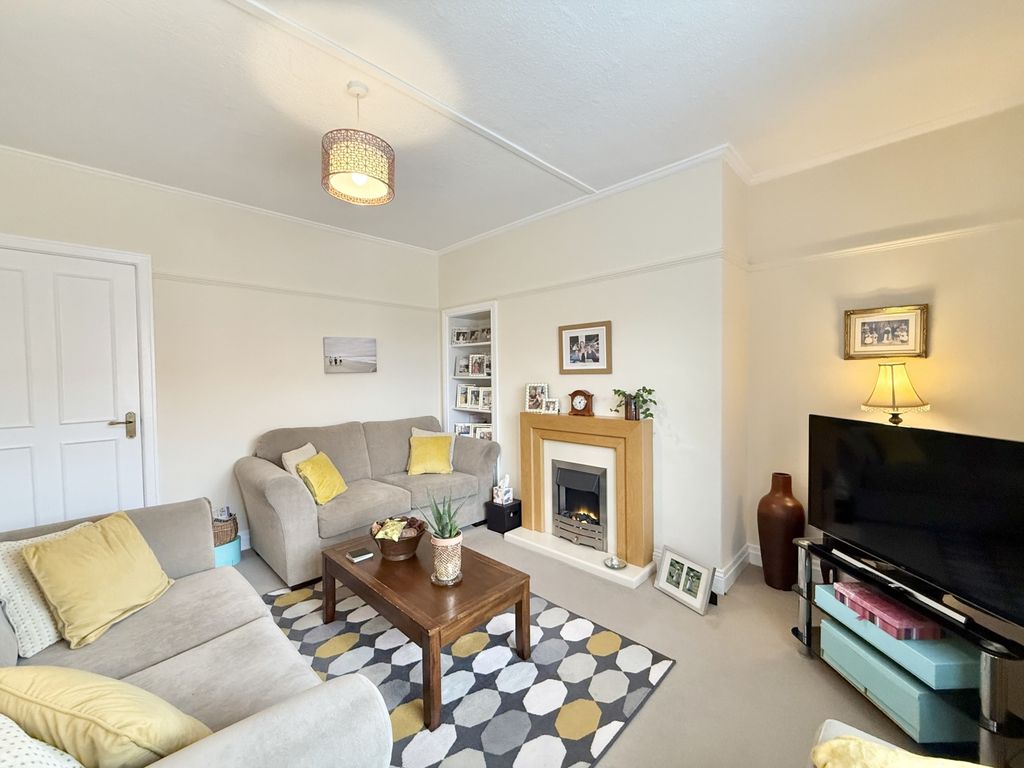 Property photo 3 of 12 Img_9964