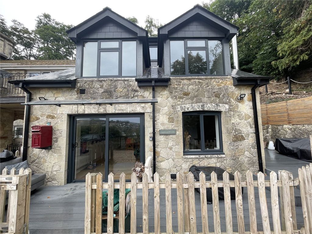 Property photo 1 of 17 Picture No. 25