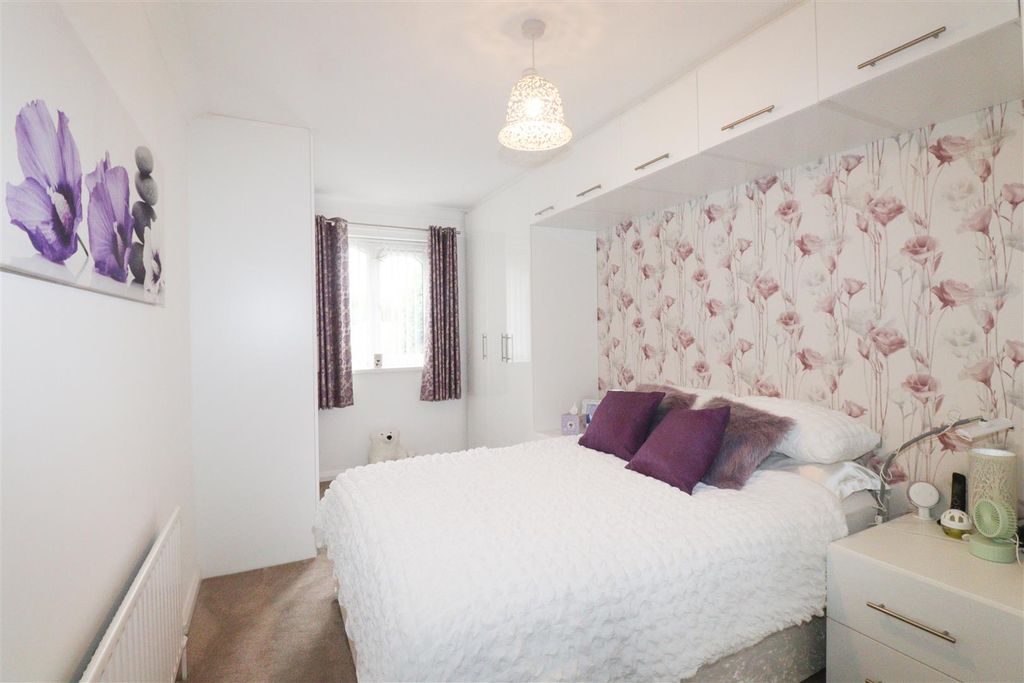 Property photo 3 of 10 Bedroom One