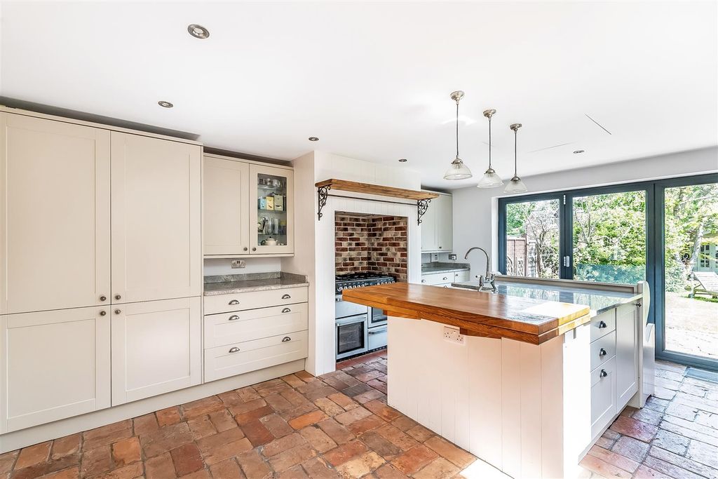 Property photo 2 of 30 2-Nunappleton-Way-22.Jpg