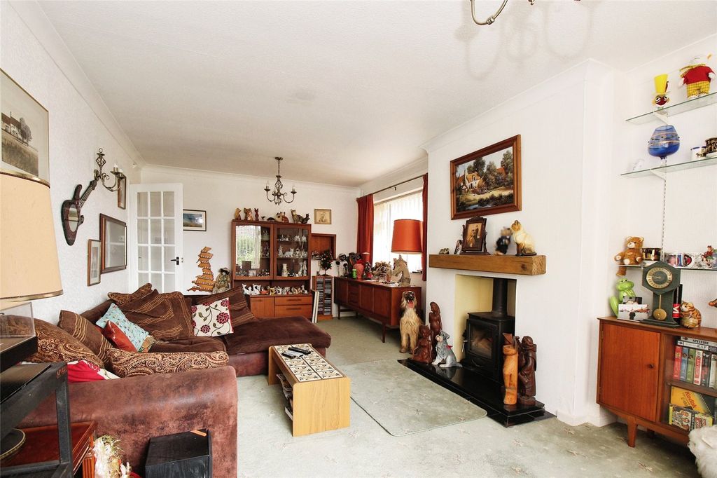 Property photo 2 of 14 Living Room