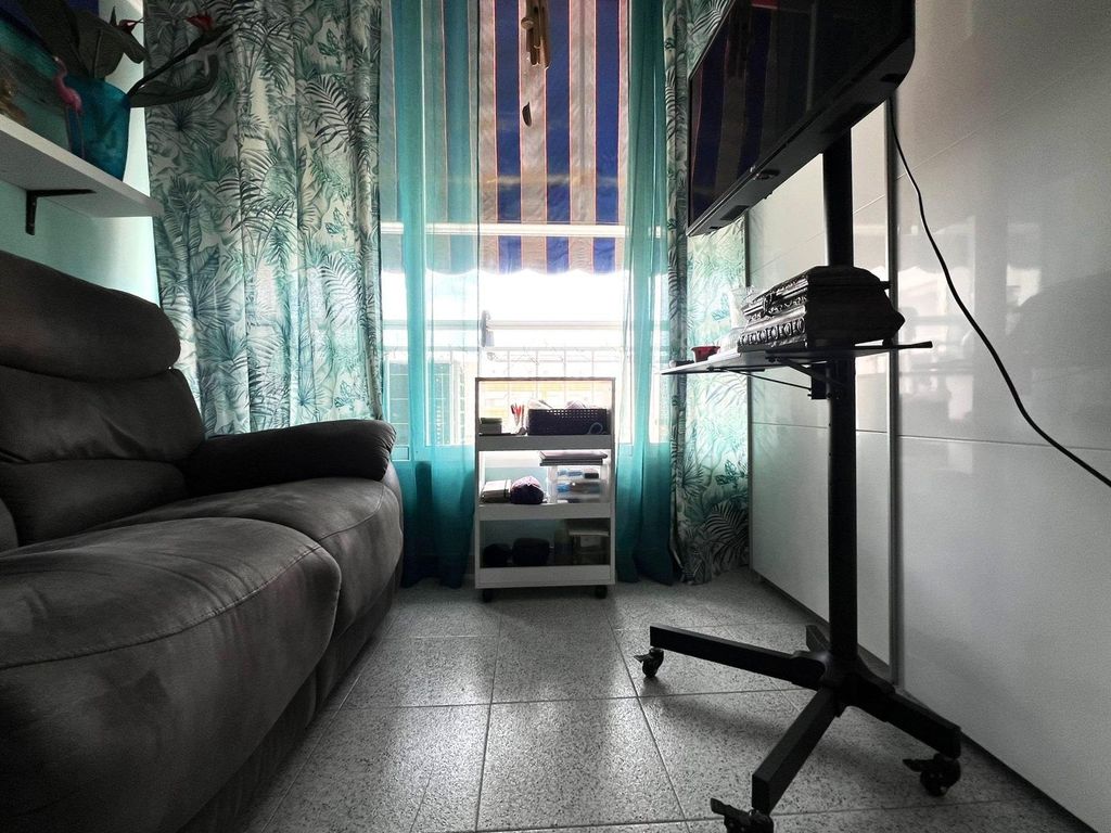 Property photo 3 of 24