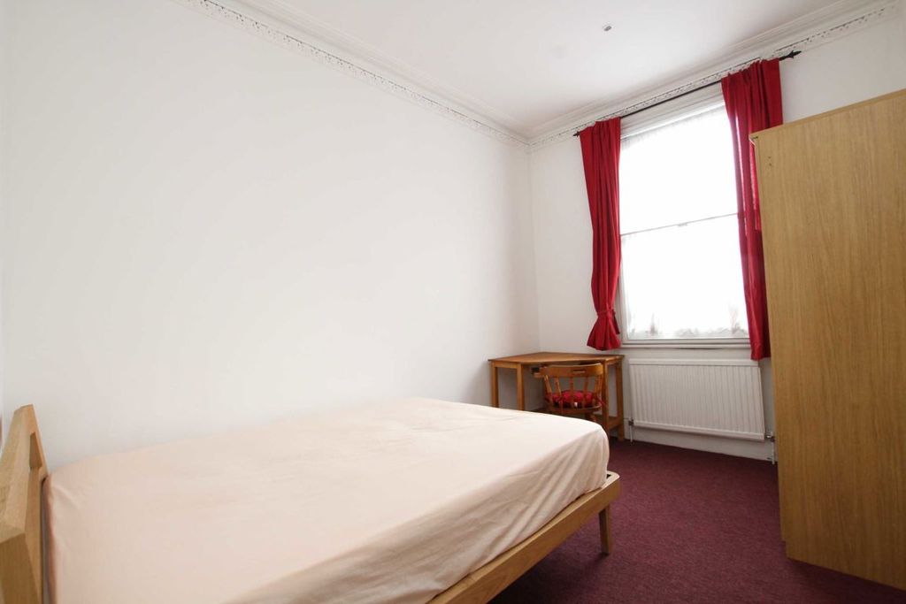 Property photo 3 of 4