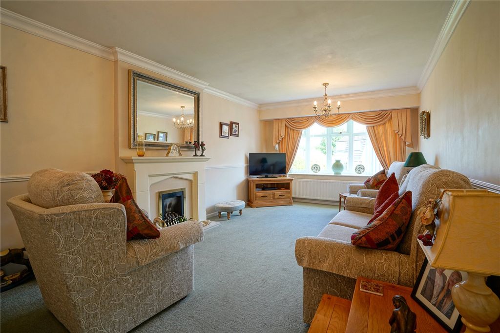 Property photo 2 of 15 Picture No. 08