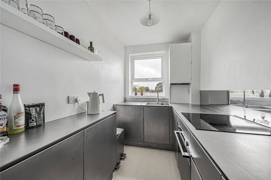 Property photo 2 of 10 Picture No. 06