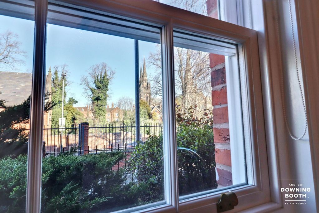 Property photo 3 of 27