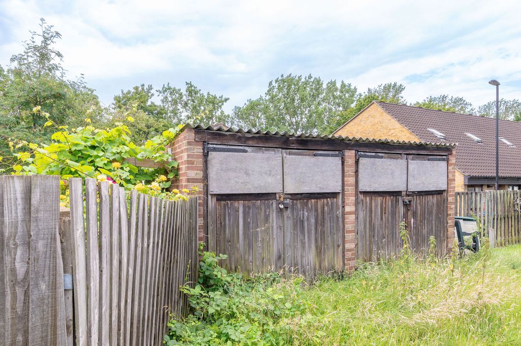 Property photo 3 of 3