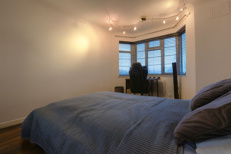 Property photo 3 of 7 Photo 9