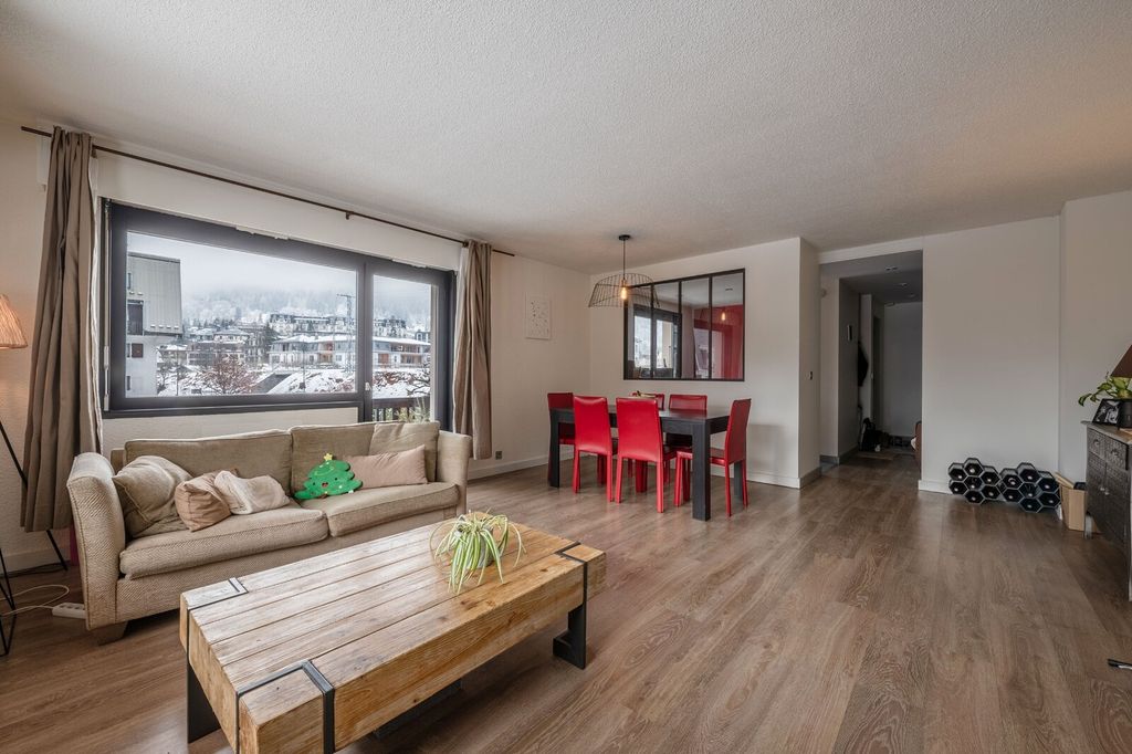 Property photo 2 of 8 The Apartment For Sa