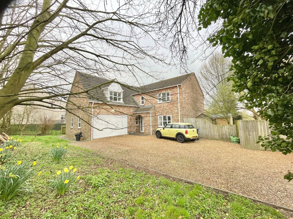 Property photo 1 of 37