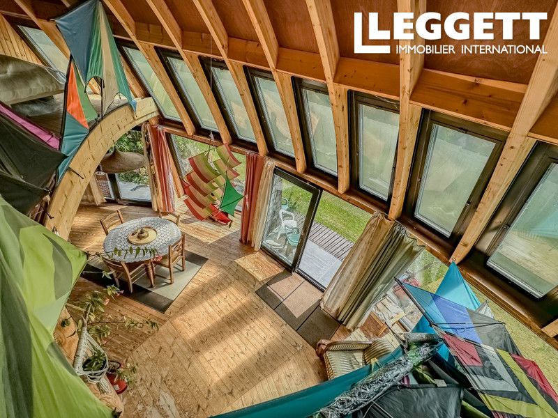 Property photo 3 of 10