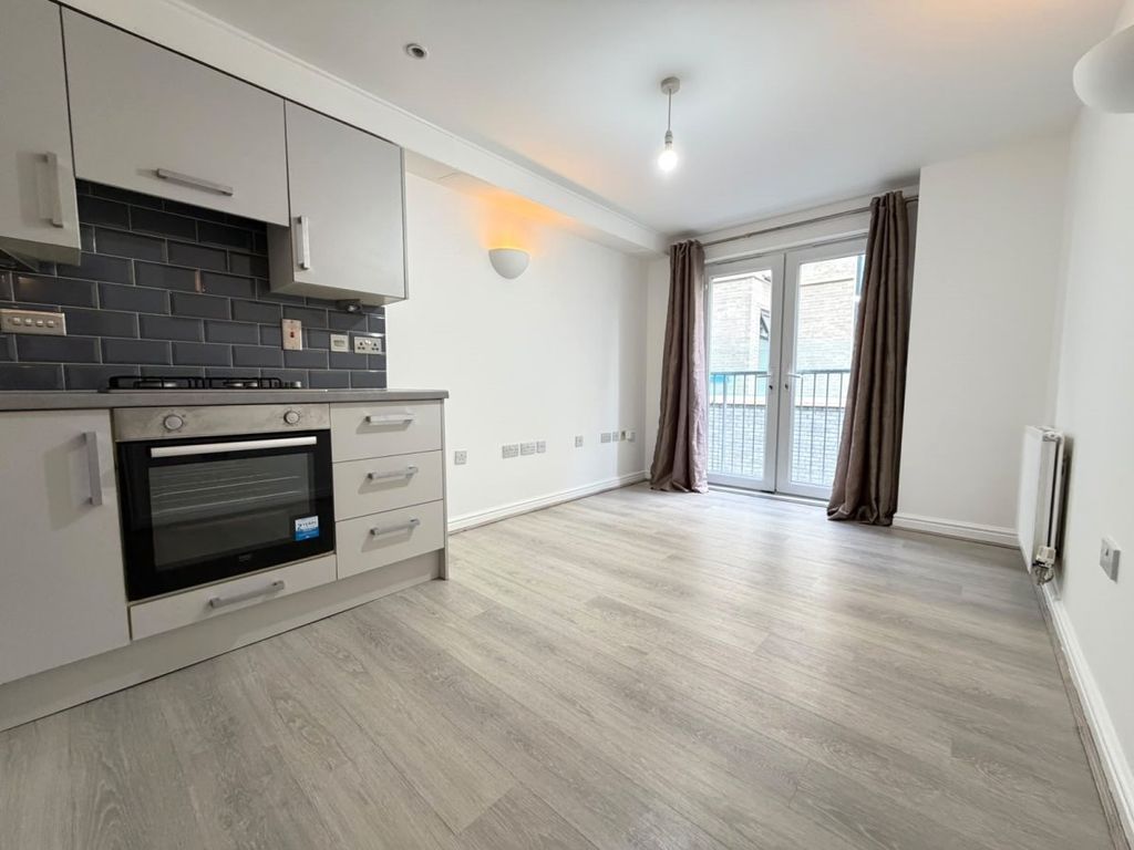 Property photo 2 of 6