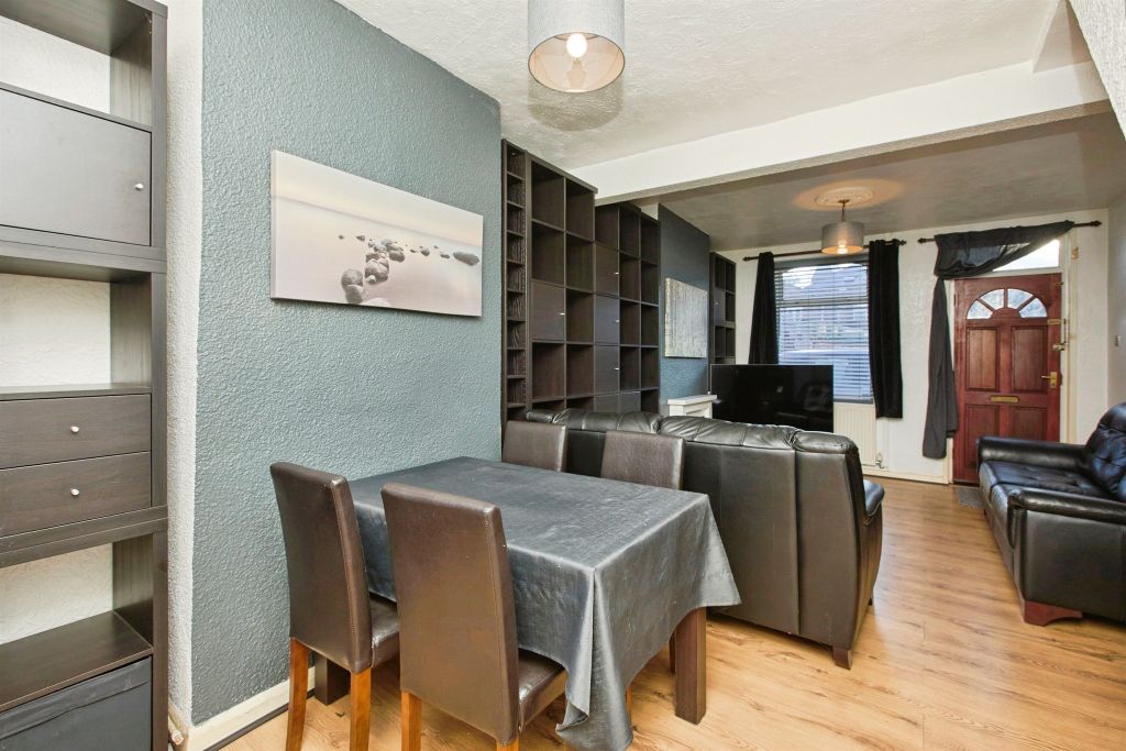 Property photo 2 of 22