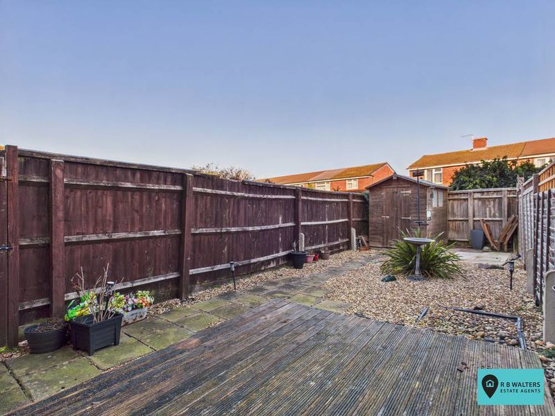 Property photo 3 of 12 Garden