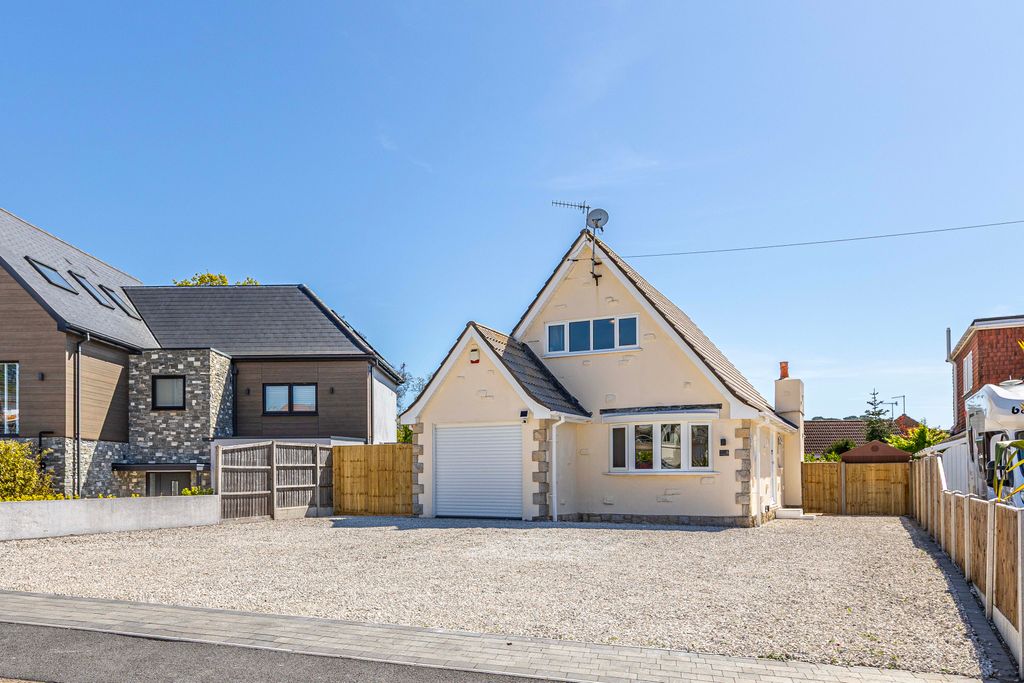 Property photo 1 of 32 346A1388