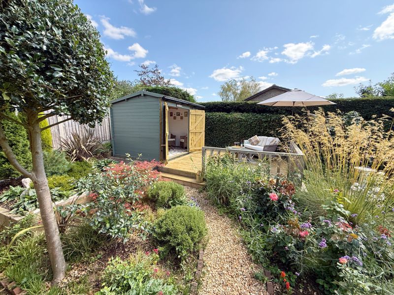 Property photo 3 of 15 Garden